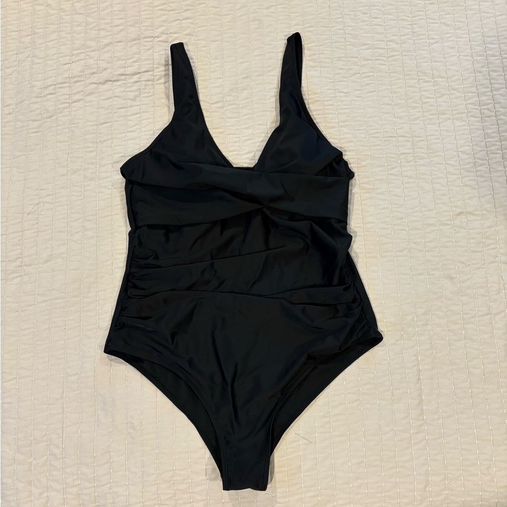 Elegant Black One-Piece Swimsuit with Twist Front detail size XXL